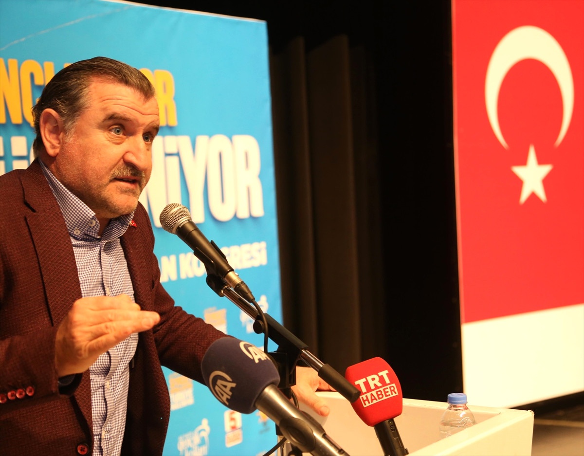 Gençlik ve Spor Bakanı Bak Rize\'de Açıklaması