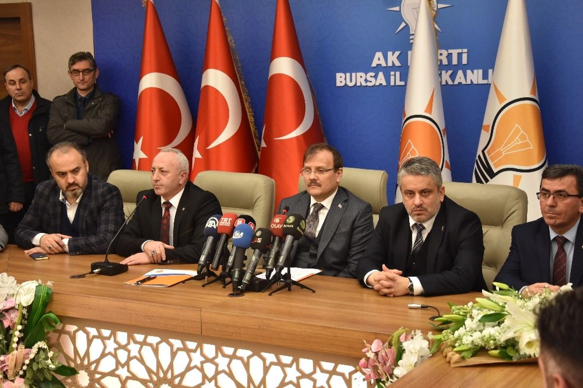 Hakan Çavuşoğlu 2002 Yılı ile Yeni Asgari Ücreti Kıyasladı
