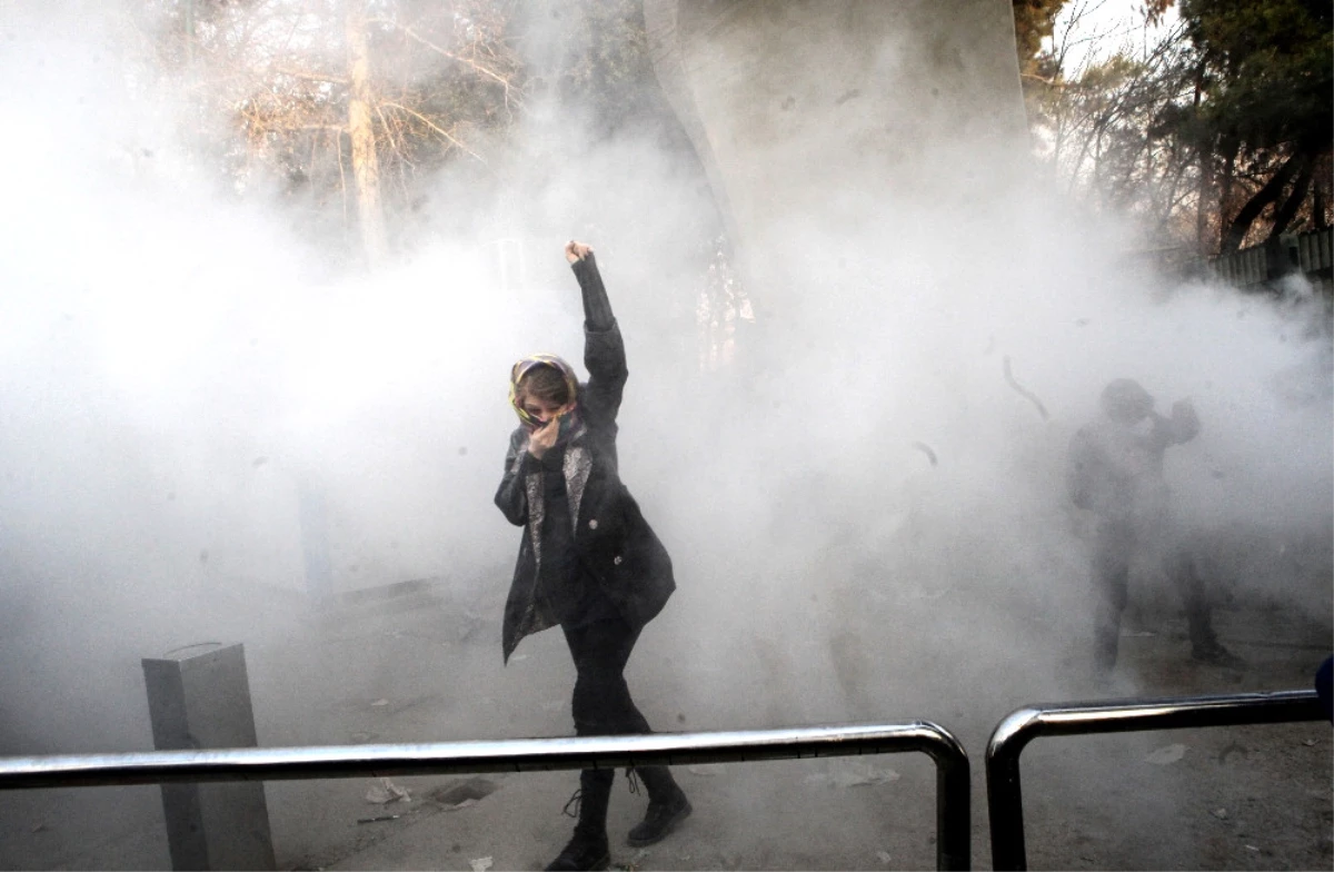 İran\'dan İlk Açıklama: 2 Eylemciyi Ajanlar Öldürdü