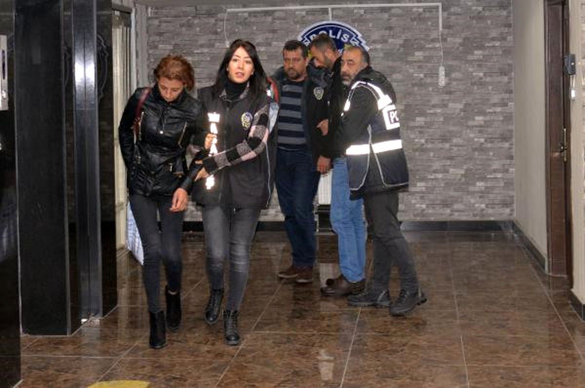 Mersin\'de Gaspçı Çift Yakalandı