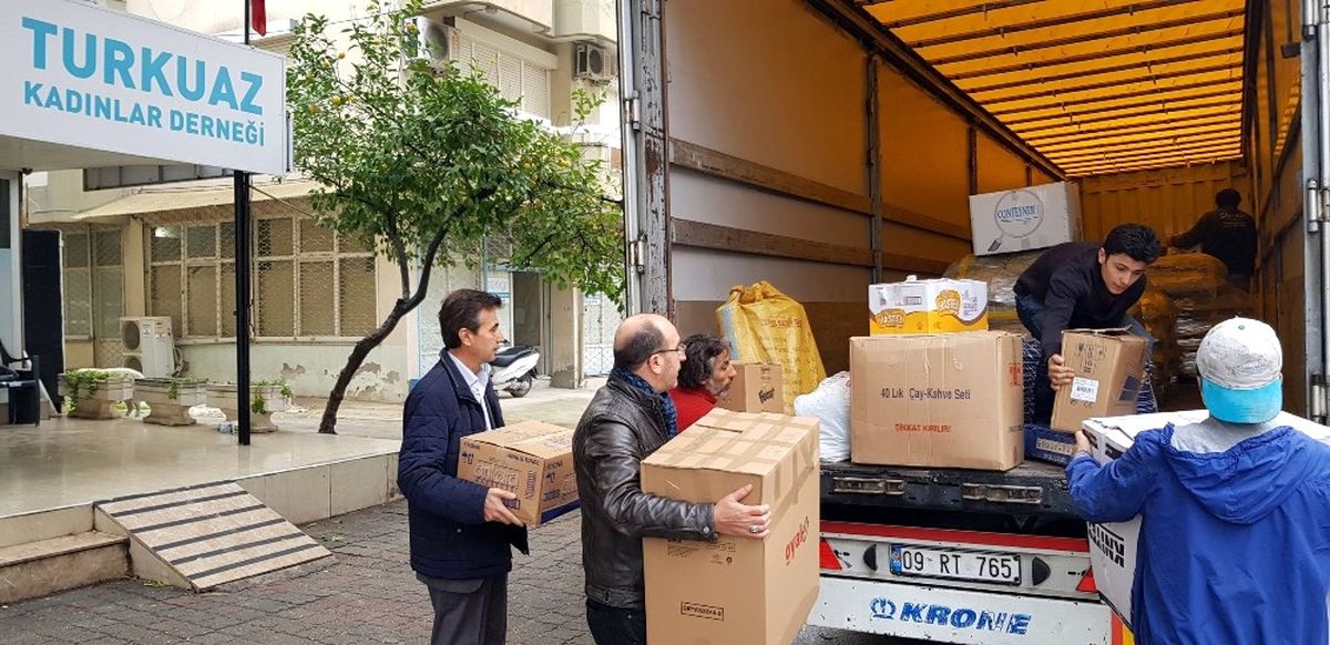 Nazillili Öğretmenlerden Türkmenlere Şefkat Eli