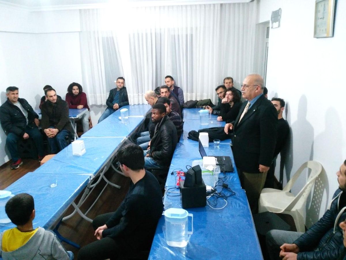 Öğrencilere "İslamiyet Açısından Madde ve Enerji" Konferansı