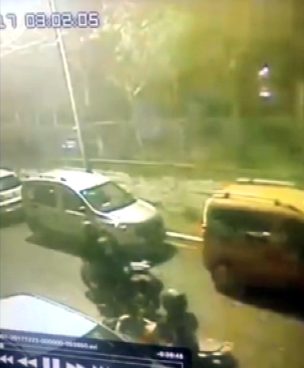 1 Dakikada 20 Bin Liralık Motosikleti Çaldılar