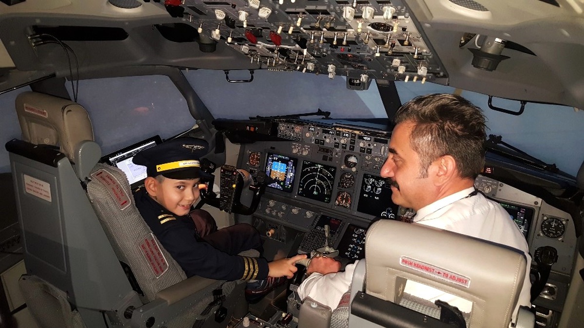 8 Yaşındaki Sp Hastası Aygün\'ün Pilotluk Hayali Gerçek Oldu