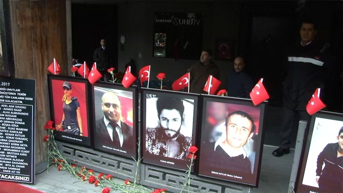 Reina\'daki Terör Saldırısında Ölenler Anıldı
