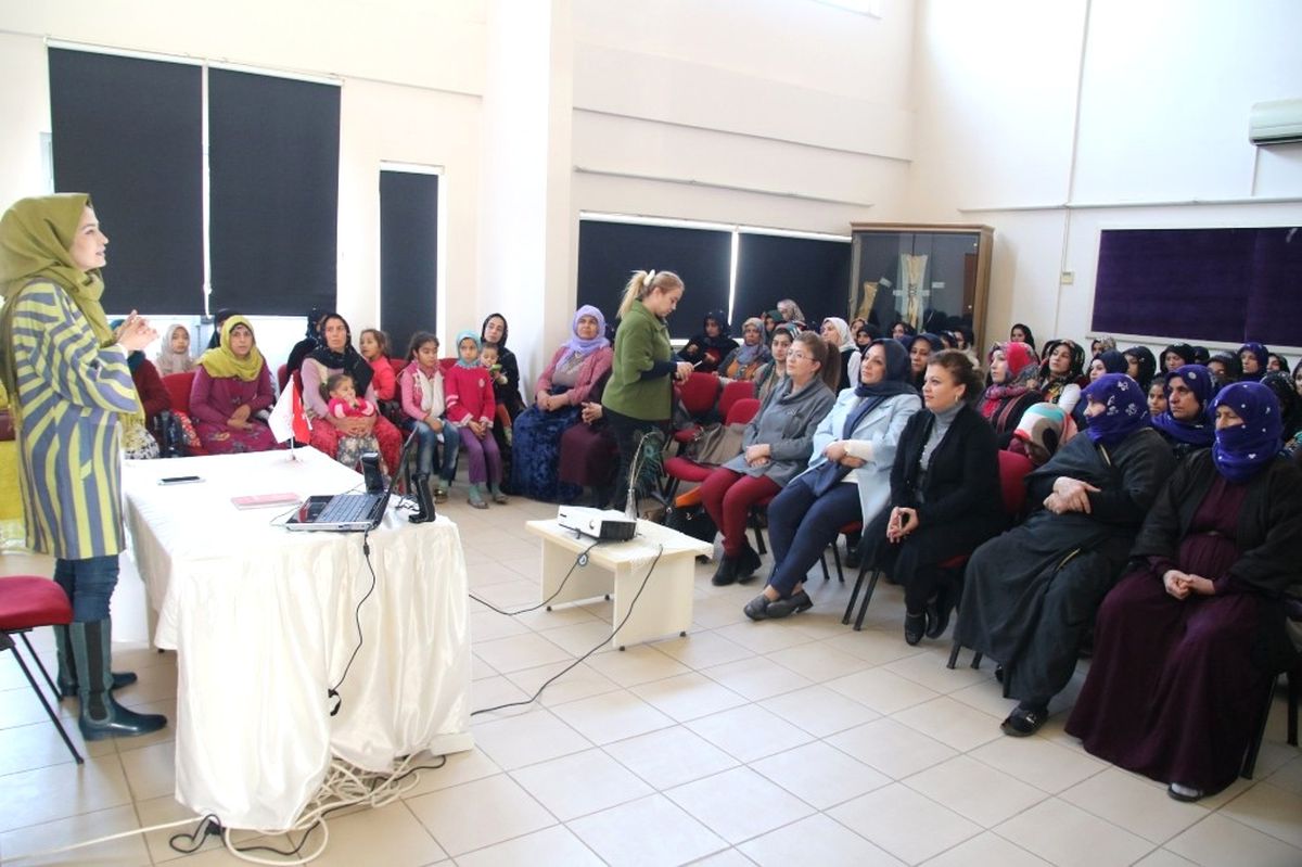 Şanlıurfa\'da Kadın Hakları Konferansı Düzenlendi