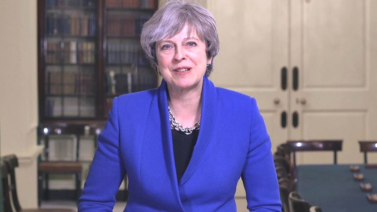 Theresa May: 2018\'de İngilizlerin Gururu ve Özgüveni Yenilenecek