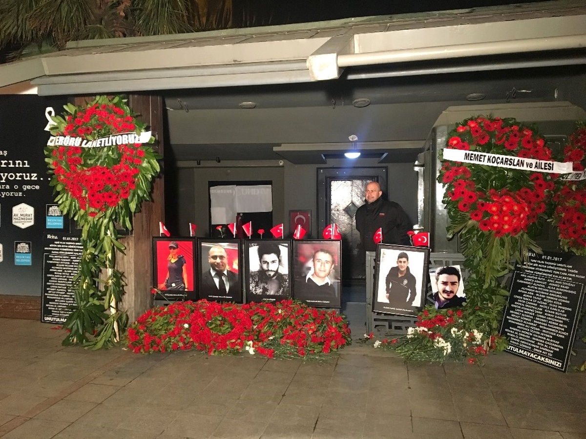 Ünlü Gece Kulüplerinin Olduğu Bölgede Polis Kuş Uçurtmuyor