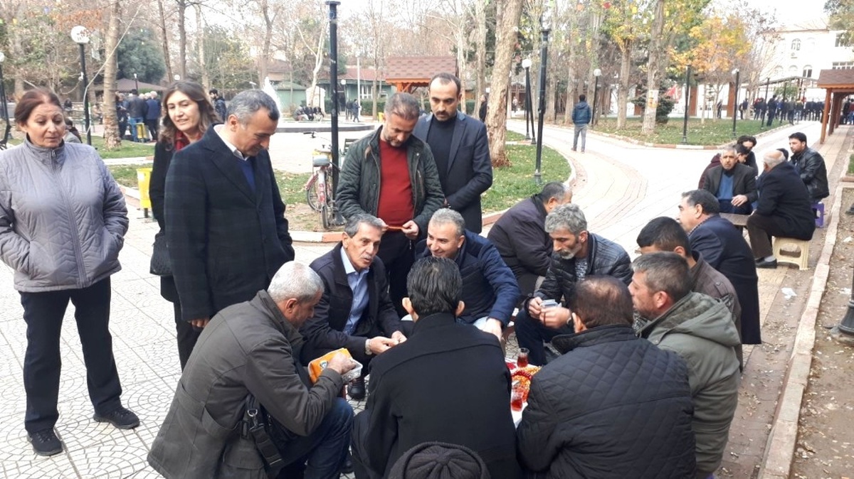 Vali Kalkancı Vatandaşların Yeni Yılını Kutladı