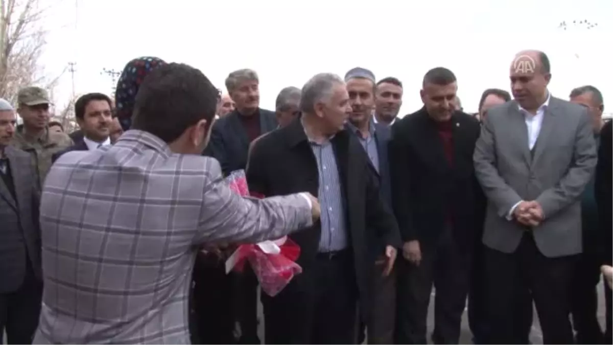 Vali Yıldırım, Eşmepınar Köyünü Ziyaret Etti