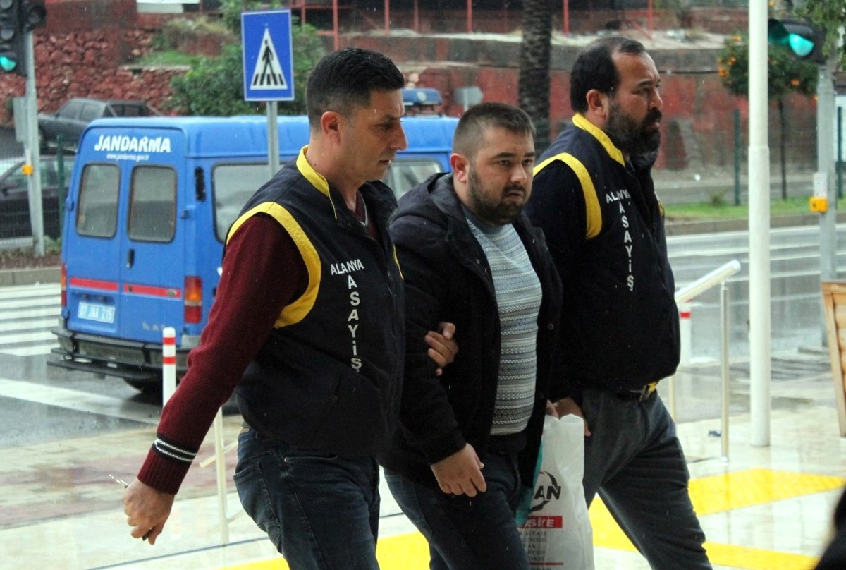 Vurularak Yakalanan Cezaevi Firarisi Tutuklandı