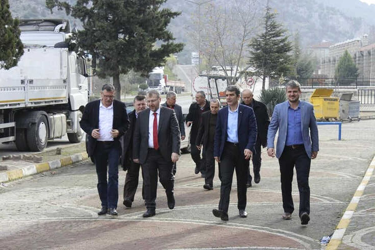 AK Parti\'den Vezirhan Beldesi\'ne Ziyaret