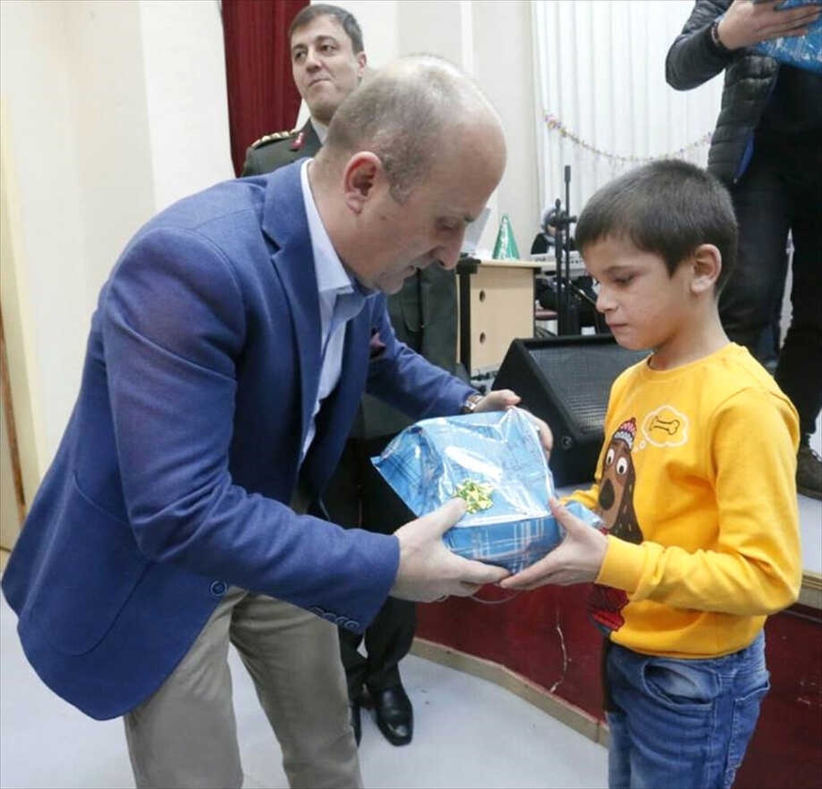 Amasya Valisi Varol Çocuk Evlerini Ziyaret Etti