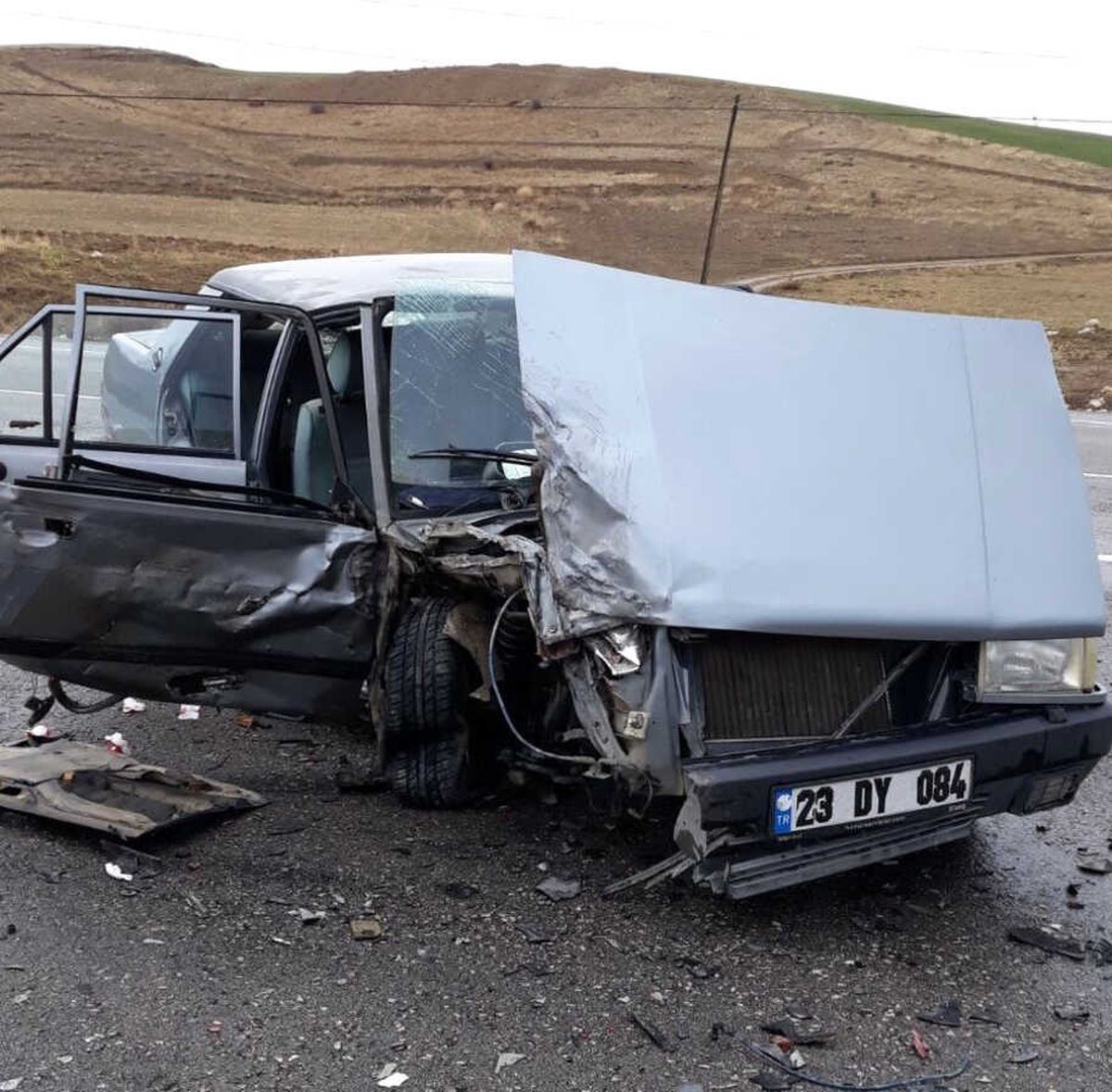 Elazığ\'da Trafik Kazası: 3 Yaralı