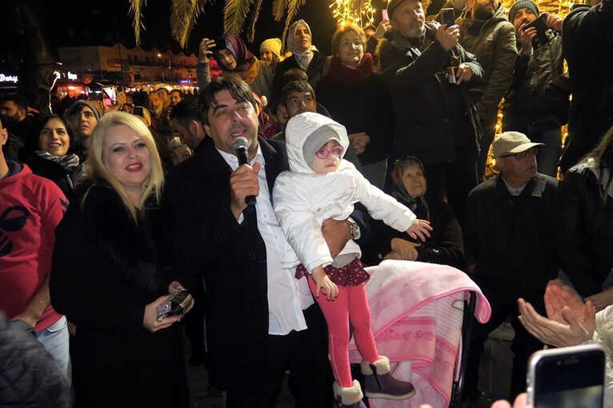 Foça\'da Yeni Yıl Coşkusu