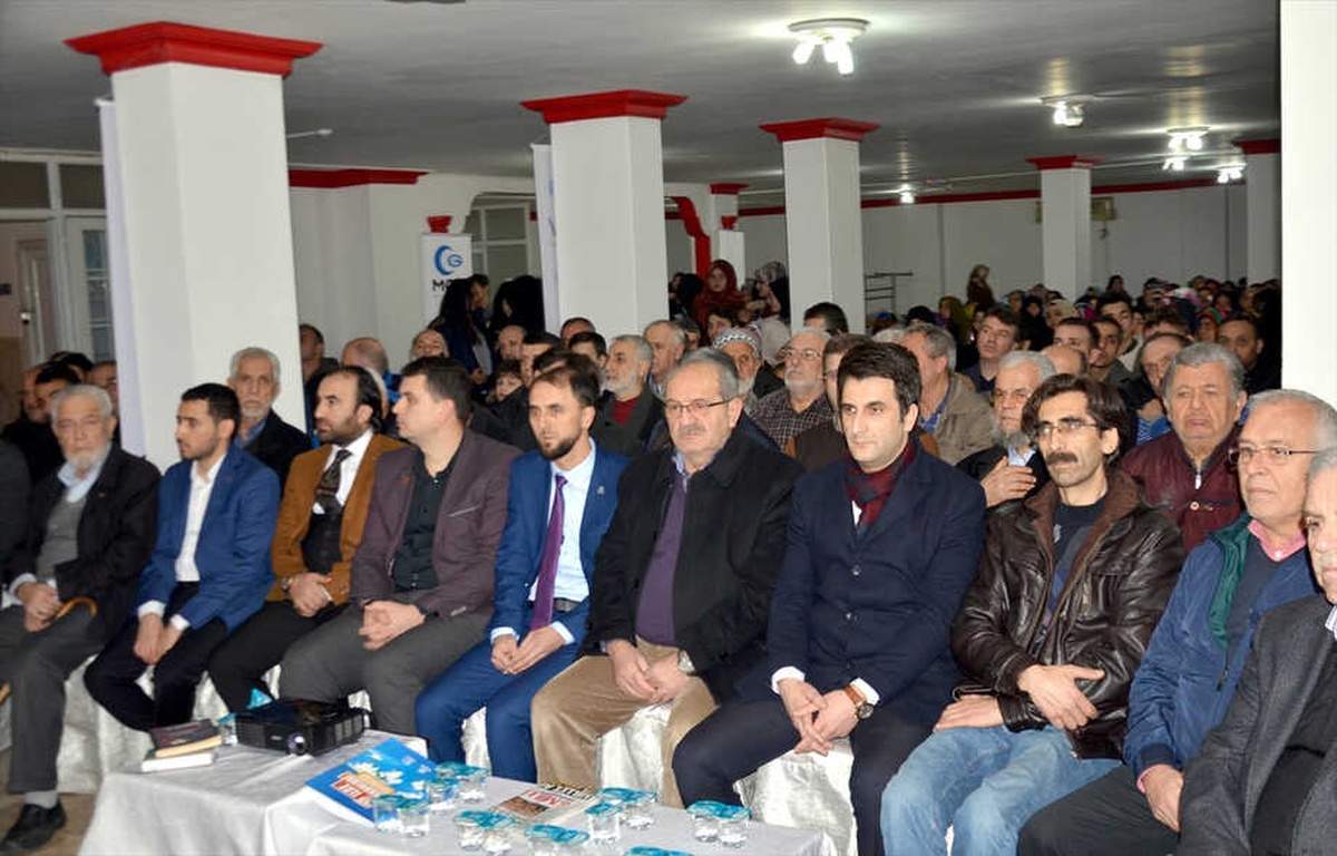 Karamürsel\'de Mekke\'nin Fethi ve Kudüs Gecesi