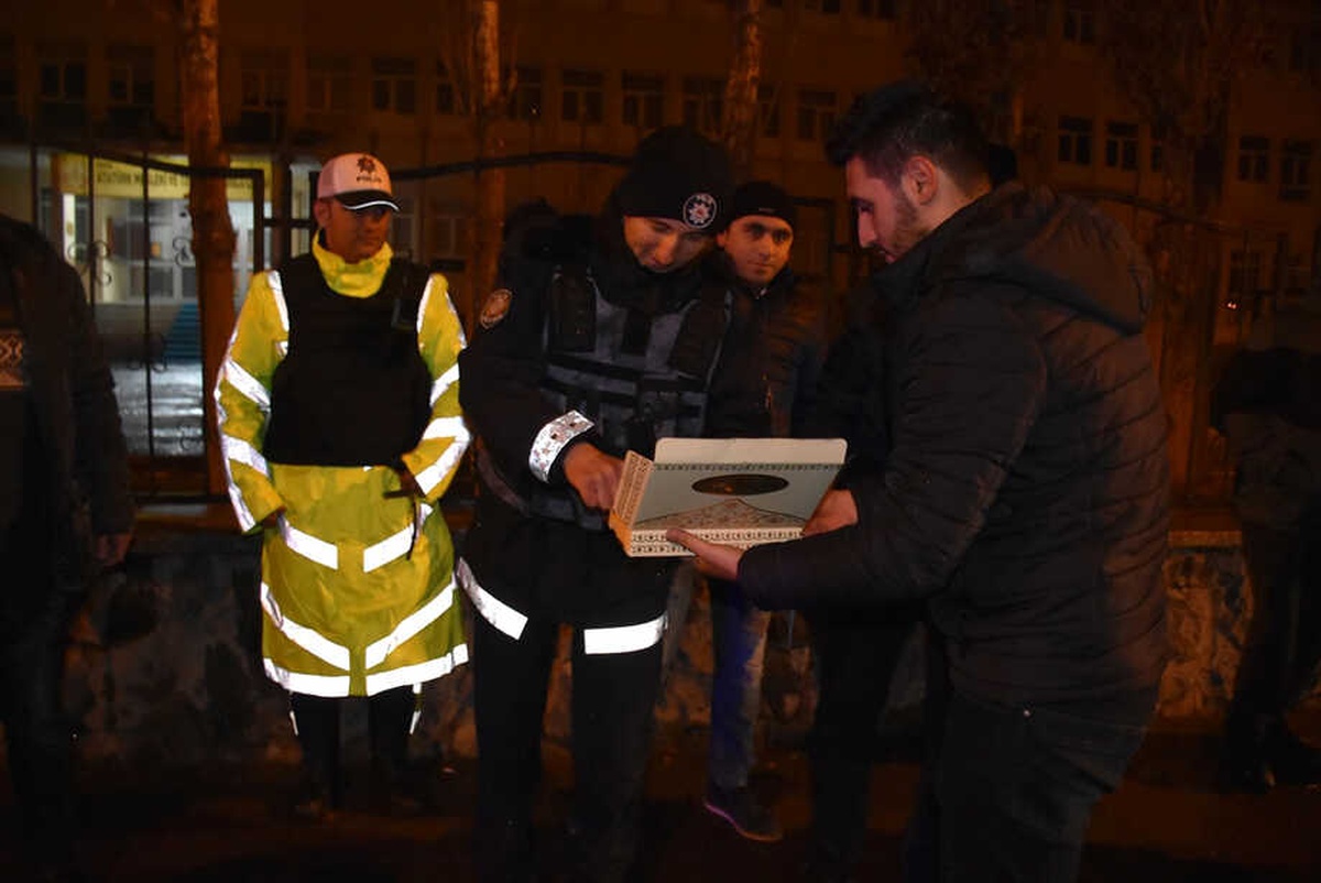 Kars\'ta Yeni Yılın İlk Trafik Cezası Alkollü Sürücüye Kesildi
