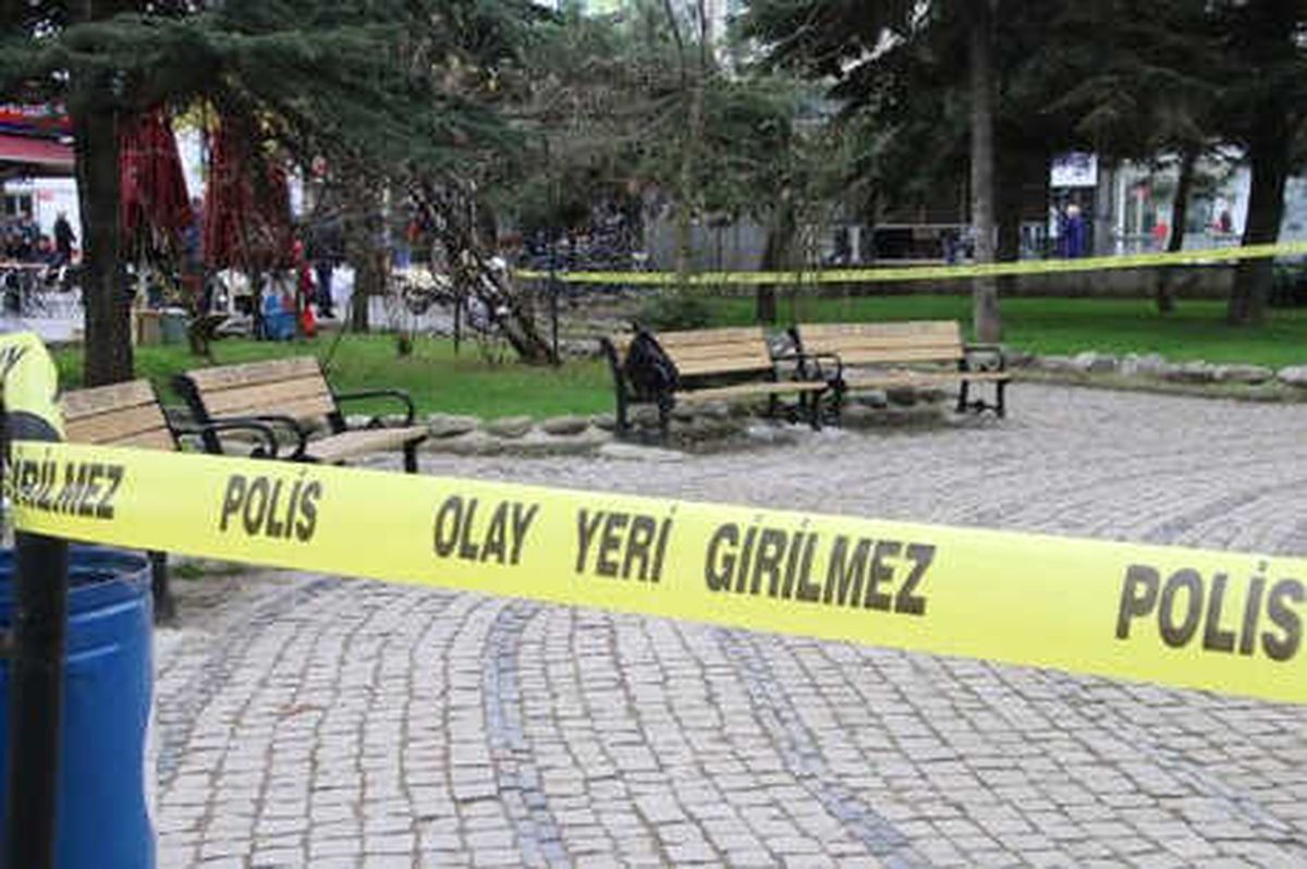 Patlatılan Şüpheli Çantadan Kıyafet ve Kozmetik Ürünü Çıktı