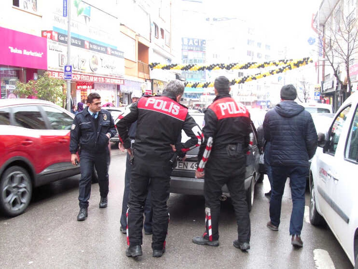 Şehir Magandası Polisi Harekete Geçirdi