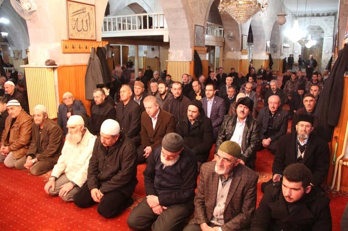 Şehit Özel Harekat Polisi İçin Mevlit Okutuldu