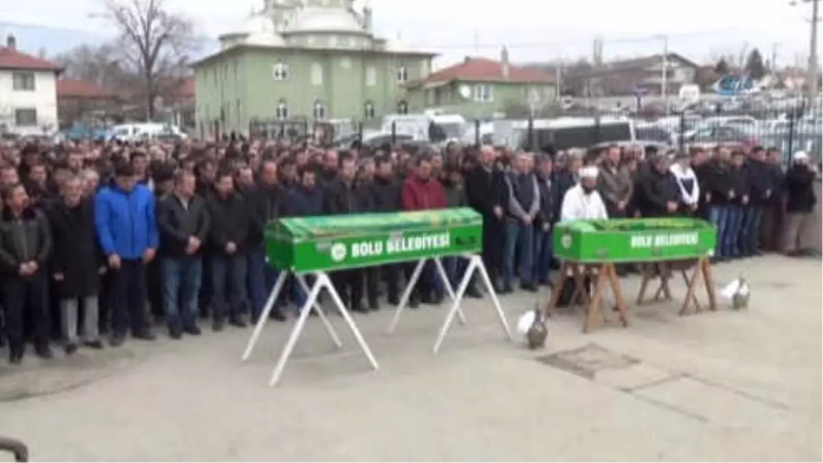 Sobadan Sızan Gazdan Ölen Dede ve Torunu Defnedildi