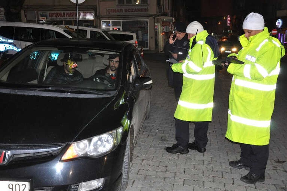 Yılbaşı Gecesi Trafik ve Asayiş Kontrolü
