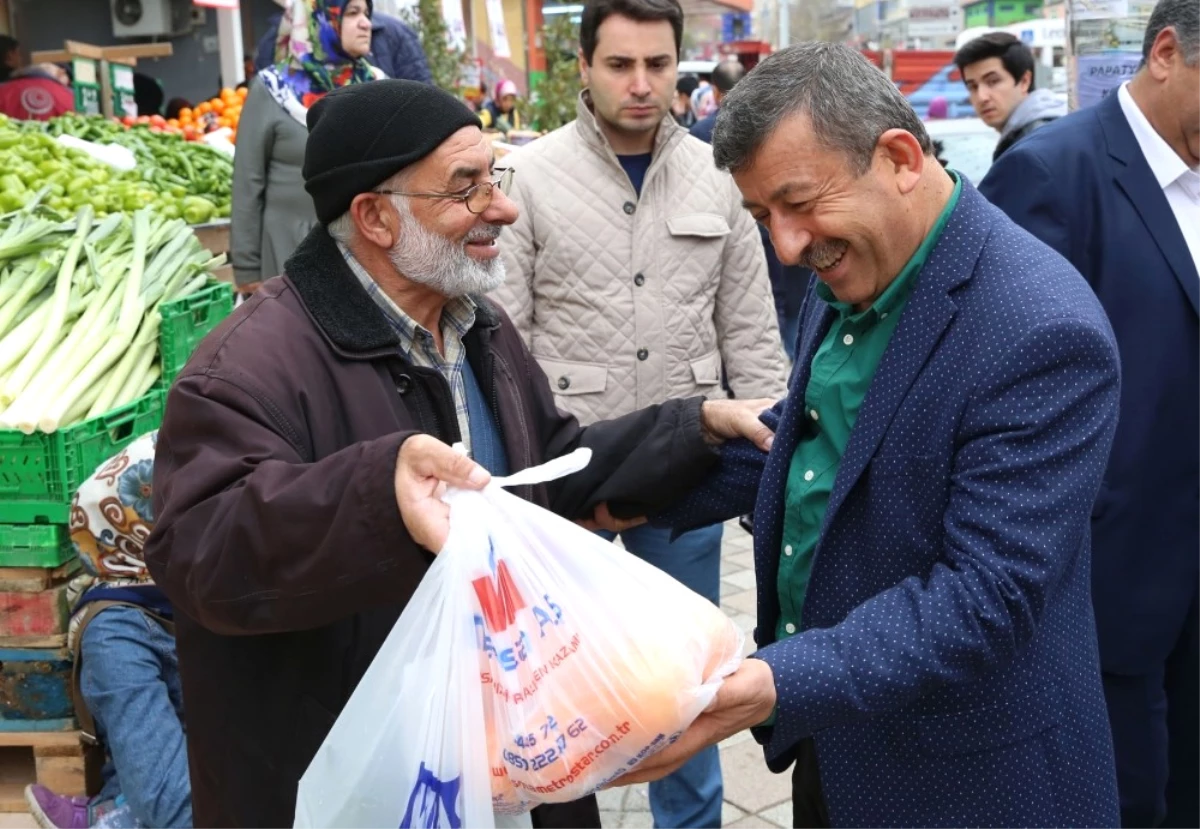 Başkan Karabacak İstasyon Caddesi Esnafını Ziyaret Etti