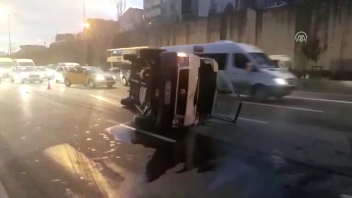 Bayrampaşa\'da Trafik Kazası: 4 Yaralı - İstanbul