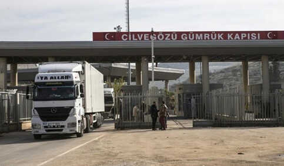 Cilvegözü Sınır Kapısı\'nda Tır Yoğunluğu