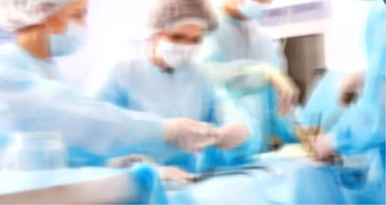 Diyarbakır\'da HIV\'li Kadının Doğumuna Girmeyen Doktorlara Sağlık Bakanlığından Soruşturma