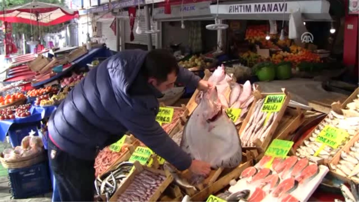 Marmara Denizi\'nde 6 Kiloluk Kalkan Yakalandı