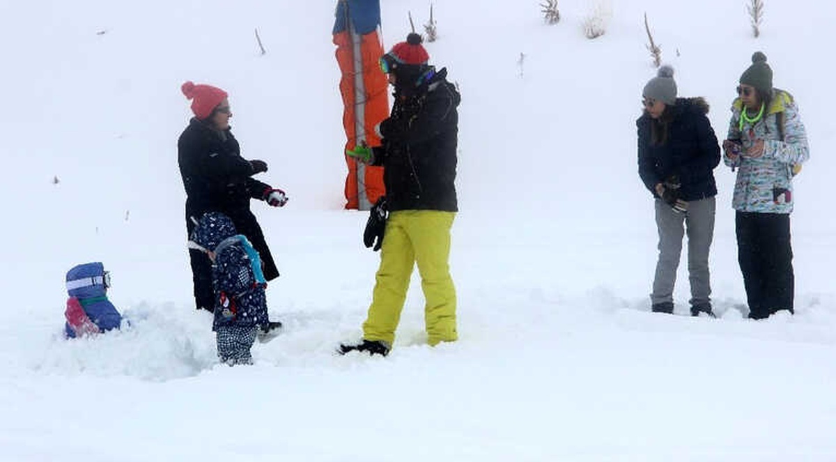 Sisle Kaplanan Palandöken\'de Kayak Coşkusu