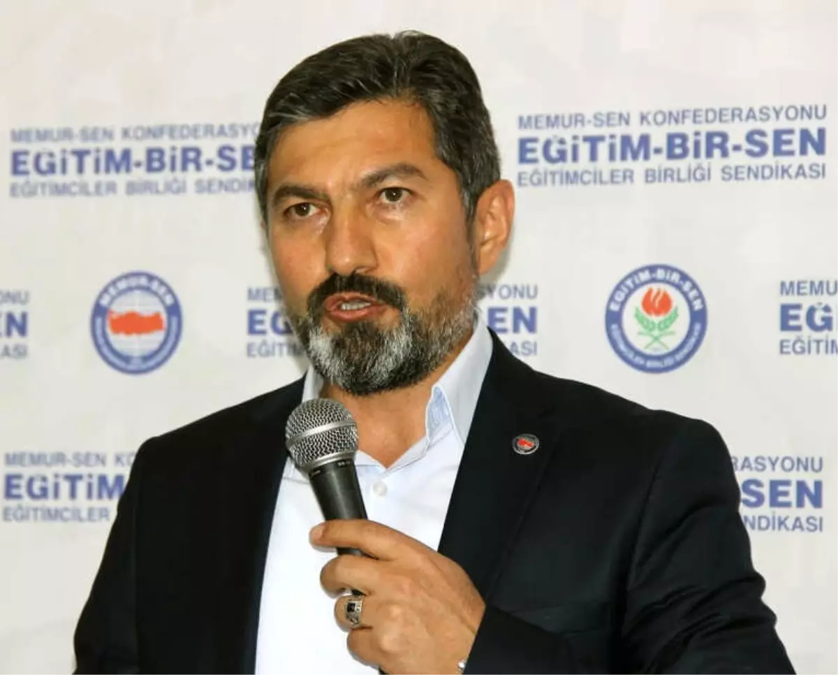 Uçak: "Yüzde 15\'i Aşan Gelir Vergisi Kesintileri Kamu İşverenince Karşılanmalı"