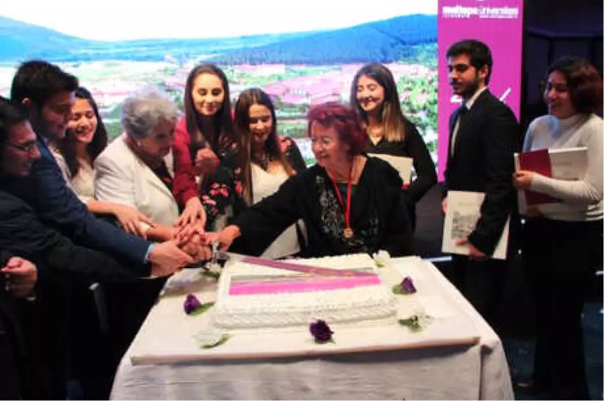 Yeniden) Maltepe Üniversitesi 20\'nci Yaşını Kutladı