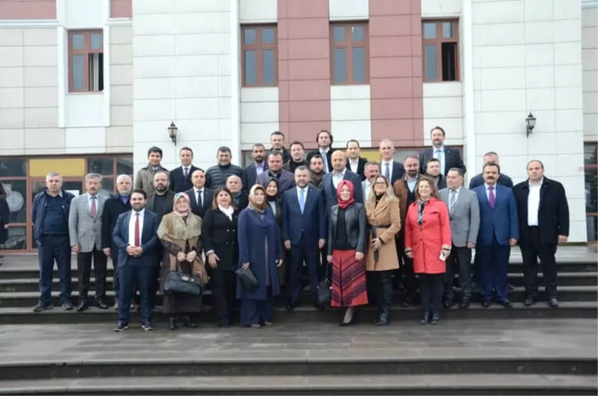 AK Parti Düzce İl Yönetimi Mazbatasını Aldı