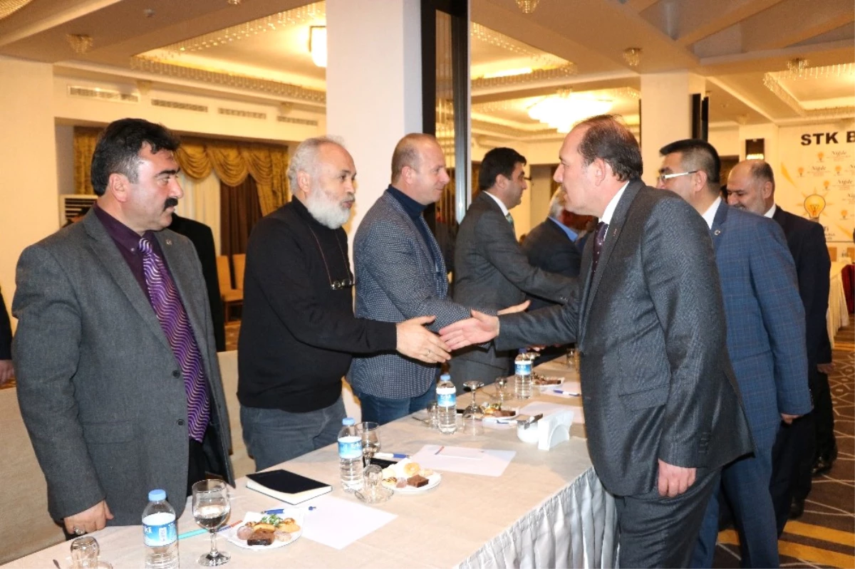 AK Parti Genel Başkan Yardımcısı Karacan, Stk\'larla Bir Araya Geldi