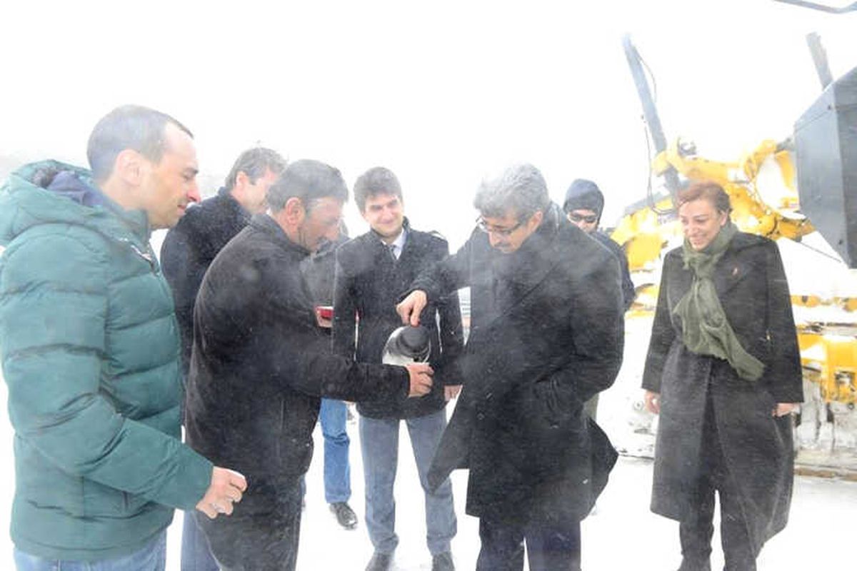 Ardahan Valisi, Karla Mücadele Çalışmalarını Yerinde İnceledi