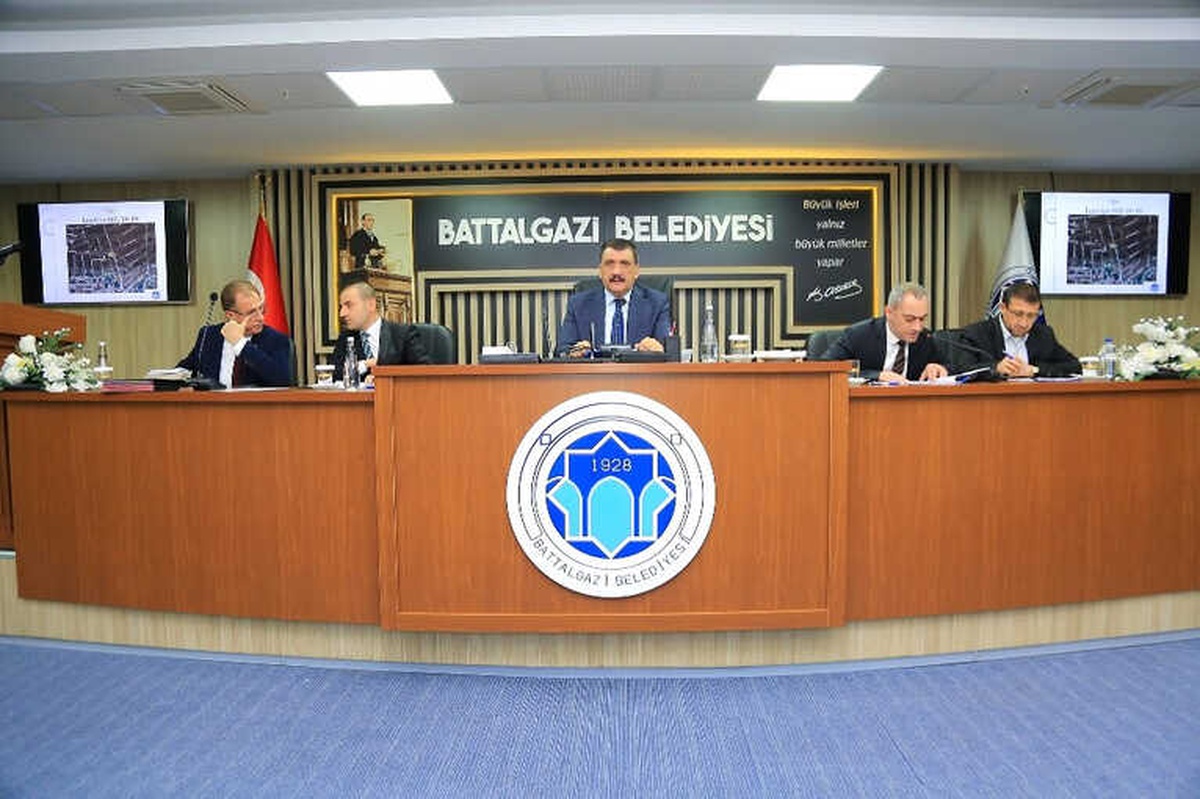 Battalgazi Belediye Meclisi Yılın İlk Meclis Toplantısını Yaptı