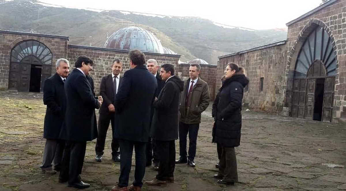 Bitlis\'te Selçuklu ve Osmanlı Araştırmaları Kütüphanesi Kurulacak