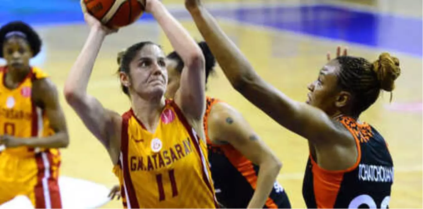 Galatasaray-Bourges Basket: 61-79