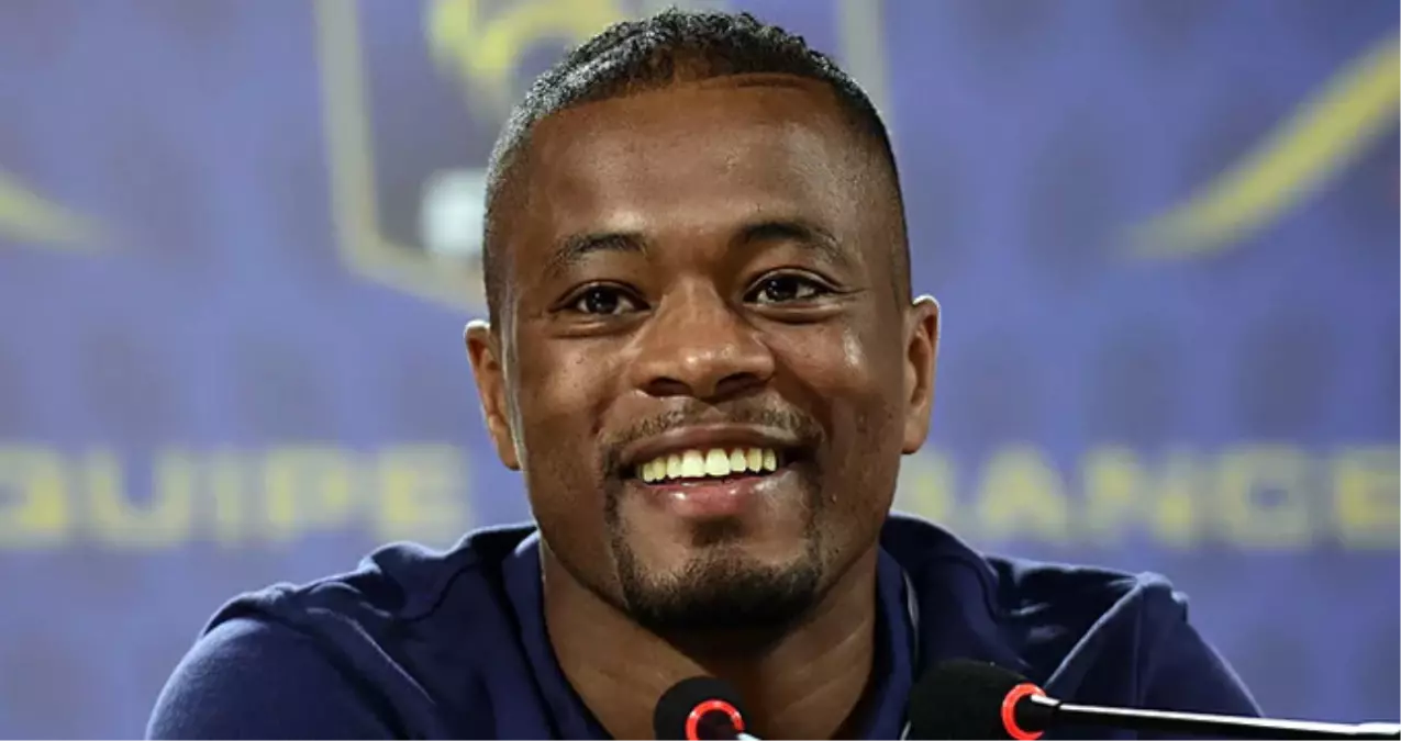 Galatasaray\'da Patrice Evra\'nın Transferine Gomis Kefil Oldu