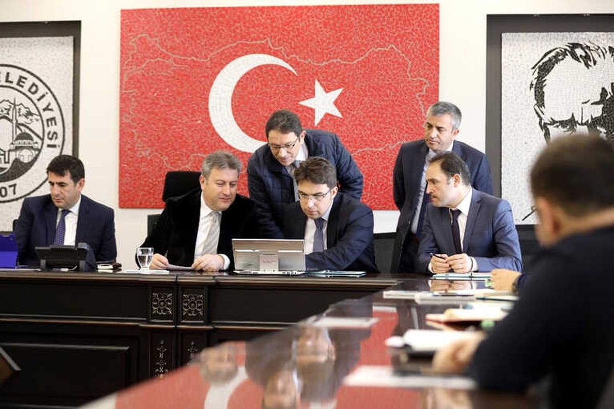 Halk Günü" Yeni Yılda da Devam Ediyor