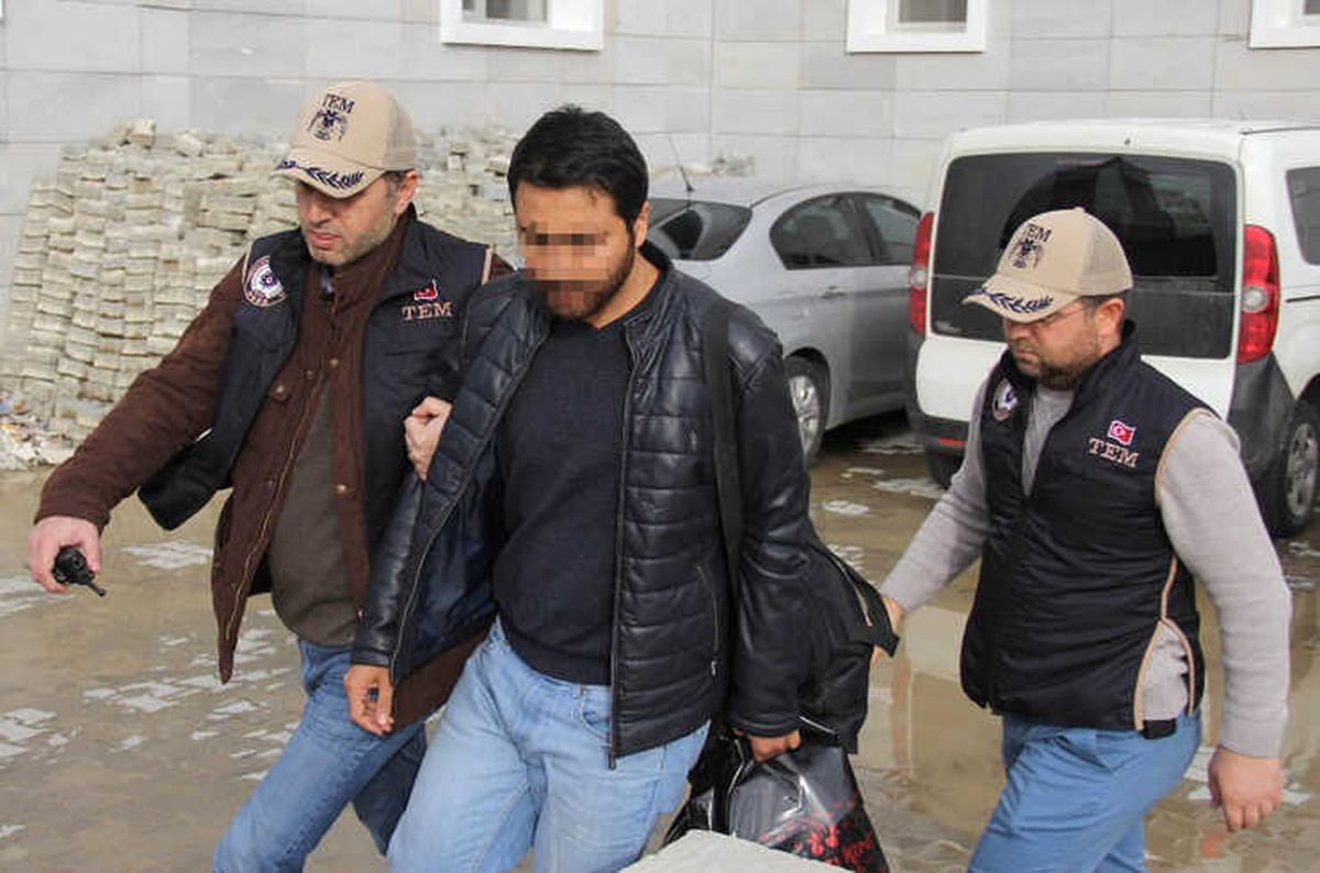 Havalandırma Boşluğunda Yakalandı