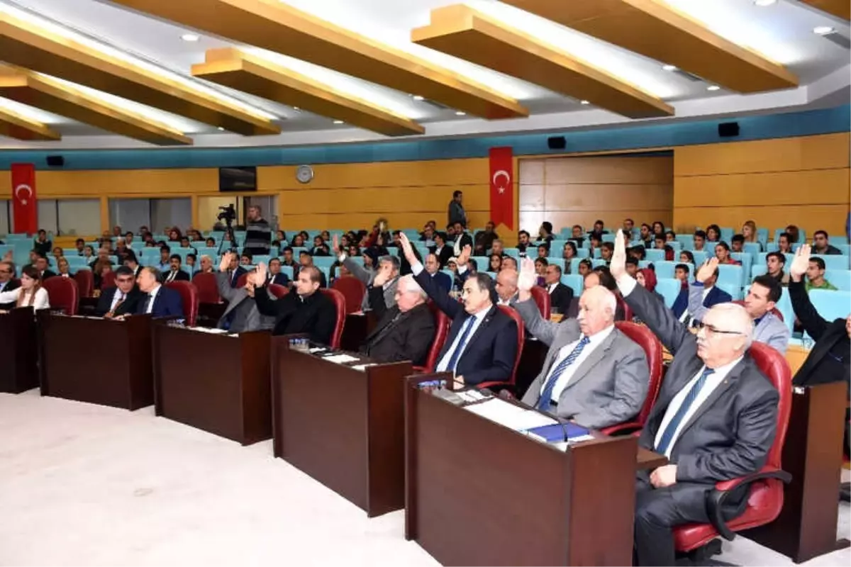 Tarsus Belediye Meclisi Yılın İlk Toplantısını Gerçekleştirdi