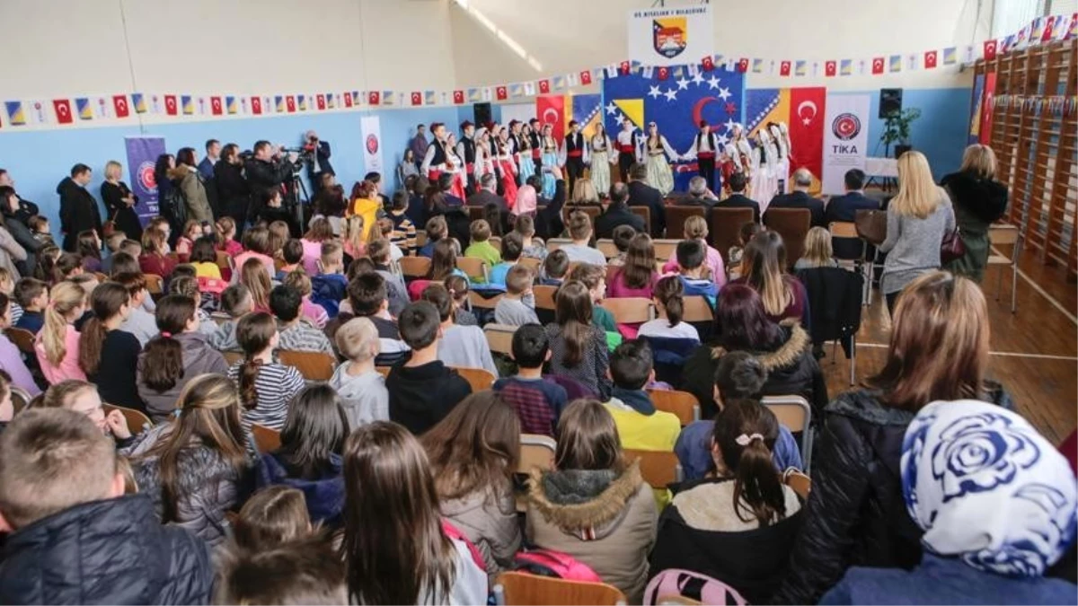 Tika Bosna Hersek\'te Eğitime Desteğini Sürdürüyor