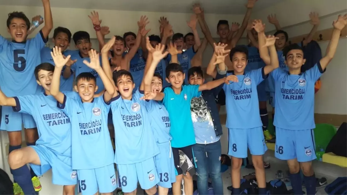 U-14 Gençler Ligi\'nde 7 Mart Kadirli Demirspor Şampiyon