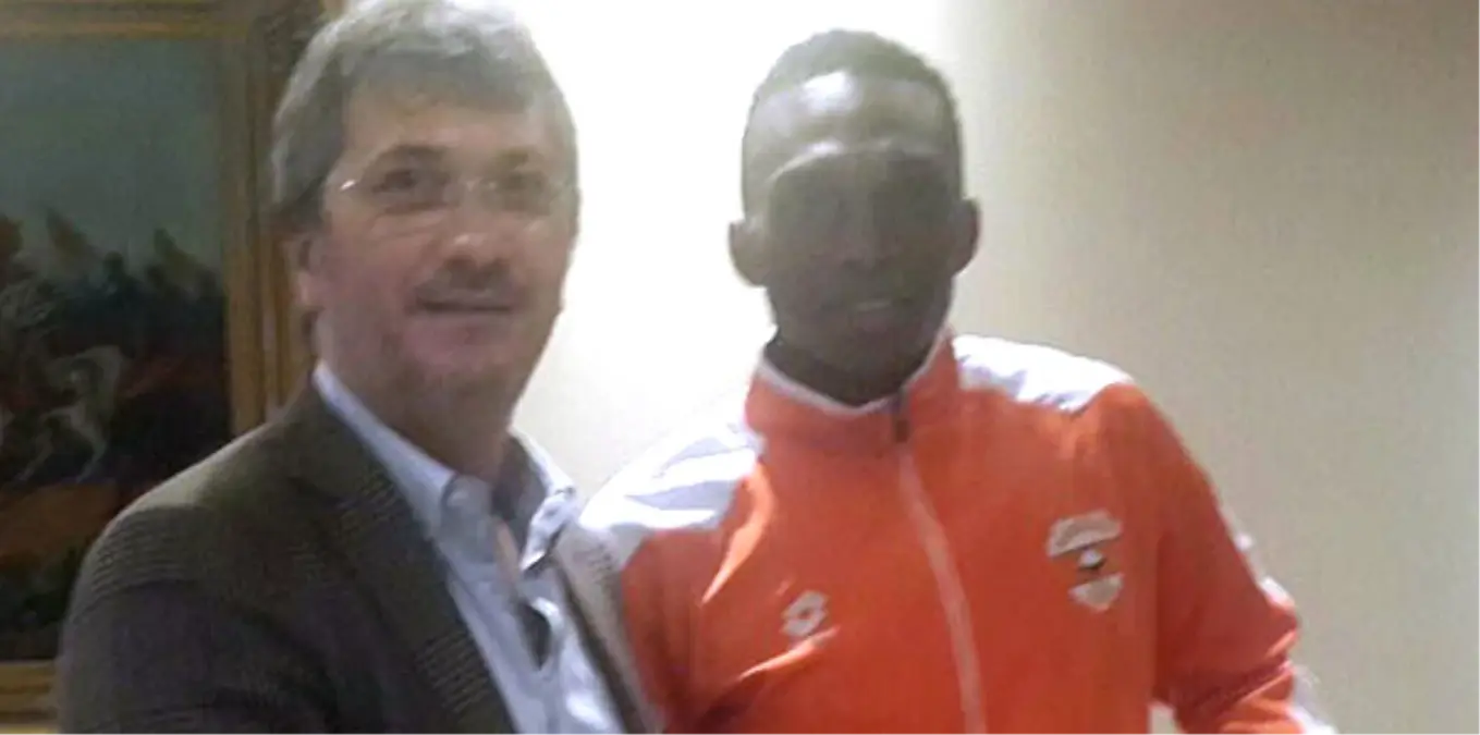 Adanaspor Uche Kalu ile Anlaştı