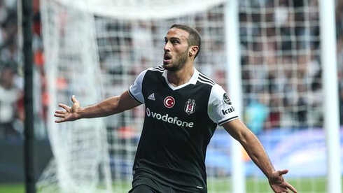 Cenk Tosun\'un Transferi İçin Anlaşma Sağlandı"