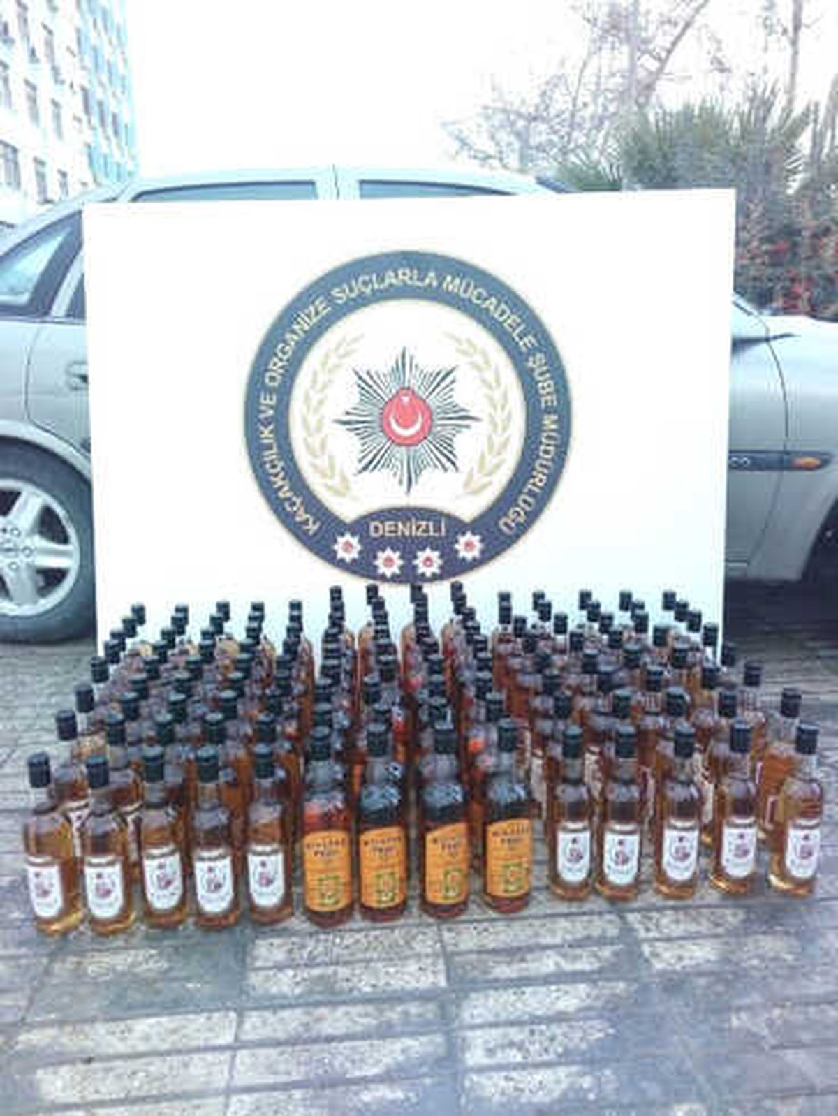 Denizli\'de Kaçak ve Sahte İçki Operasyonu: 6 Gözaltı