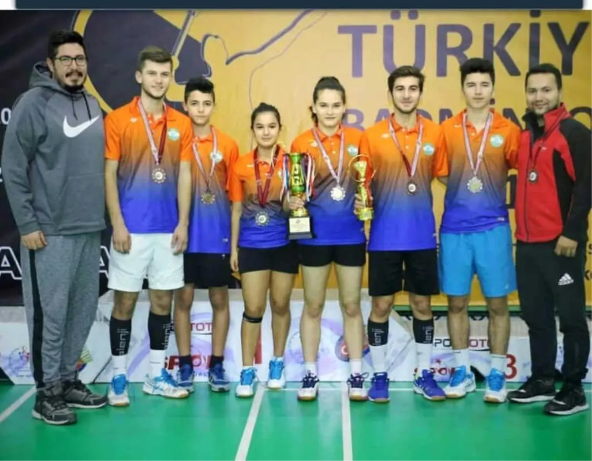 DSİ Bentspor Kulübü Badminton Takımı Süper Lig\'de